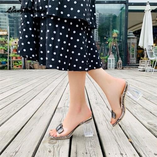 Lianglixianfu Women's Slippers