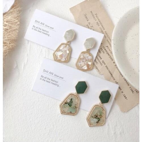 Creative Irregular Stone Earrings French Palace Retro Drop Earring Fashion Women Jewelry Classic Elegant Accessories