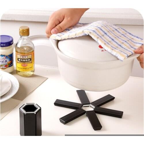 19CM Black Foldable Placemat Heat-resistant Mat Dining Table Protection Pads plastic ABS kitchen Casserole Cutlery rack