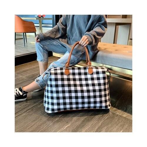 2020 New Womens Bags Large Capacity Fitness Bags Fashion Lattice Handbags Short Travel Shoulder Bags
