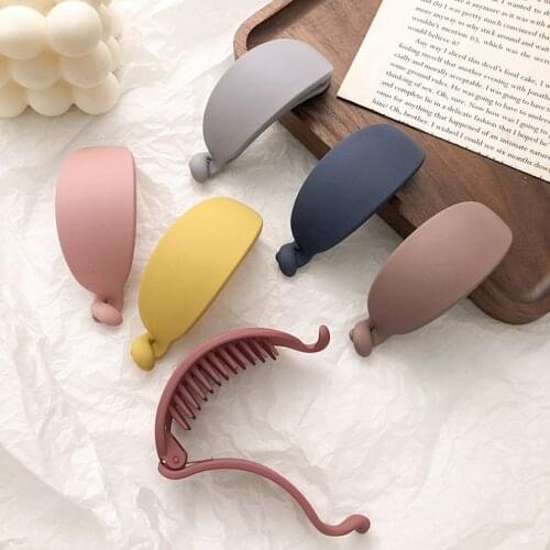 Cute Candy Color Banana Shape Hair Claw Women Girls Sweet Barrette Ponytail Holder Hairpin Fashion Hair Accessory