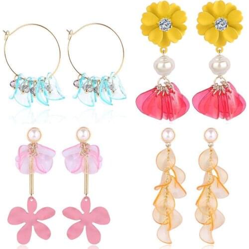 Fresh all-matchtemperament Pearl fairy petal flower tassel earrings Web Exaggerated circle fairy petal earrings Party Jewelry