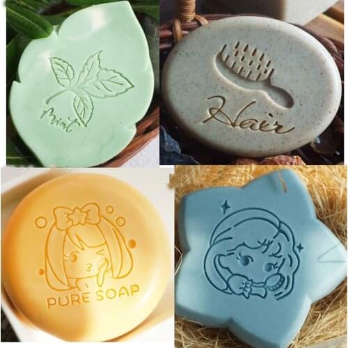 Cute Girls Comb Pattern Stamp Home Cleaning Natural Seal Acrylic Transparent Imprint Soap Stamp For Handmade Making Chapter Tool