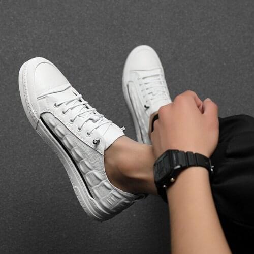 CYHTJJ Mens Breathable Sneakers