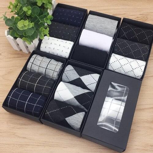2019 business cotton socks solid color spring and autumn three tube gift box men and women socks boxed a set of socks