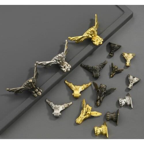 Wood Box Gold Feet Leg Corner Protector Triangle Decorative Bracket For Furniture Hardware Zinc Alloy