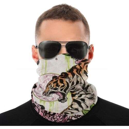 Tiger Magic Scarf Neck Face Mask Unisex Halloween Tube Scarf Seamless Bandanas Windproof Headwear Biking Hiking