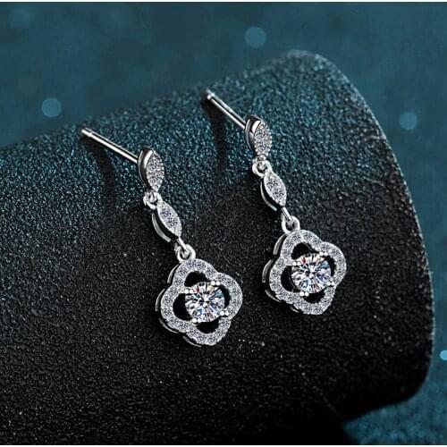 Silver Total 0.6 Carat Excellent Cut Diamond Test Passed D Color Moissanite Lucky Plant Drop Earrings Women Silver 925 Jewelry