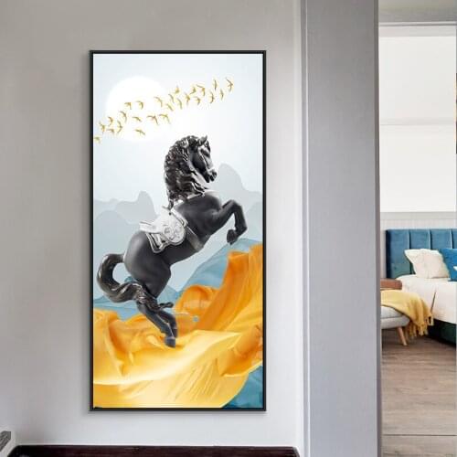 Abstract Golden Poster White Black Horse Print Luxury Canvas Art Pop Animal Wall Art Picture for Living Room Entrance Painting