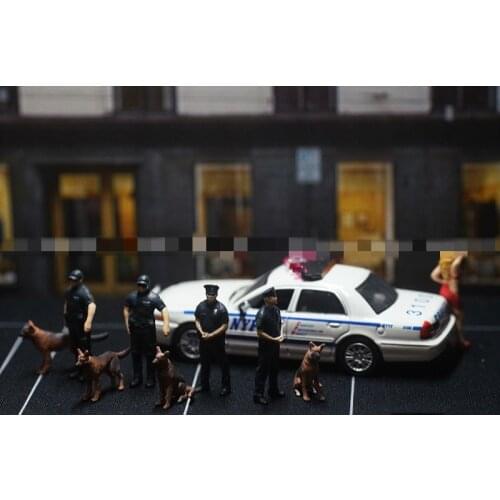 1/64 Scale Resin Die-cast New York Police Puppet And Police Dog With Car Scene Puppet Model Scene Layout Collection Decorative