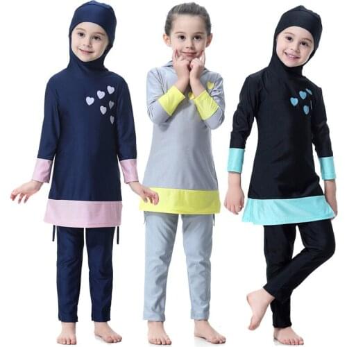 Girls Muslim Swimwears Islamic lovely Children Two-piece Long Sleeve Islam Beach Wear Swimming Diving Suits Burkinis Swimsuits