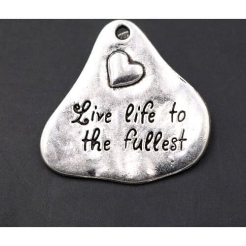 WKOUD 4pcs 33*32mm Silver Color Live Life To The Fullest Heart Shaped Charms Inspirational Metal Jewelry Alloy Pendant A829