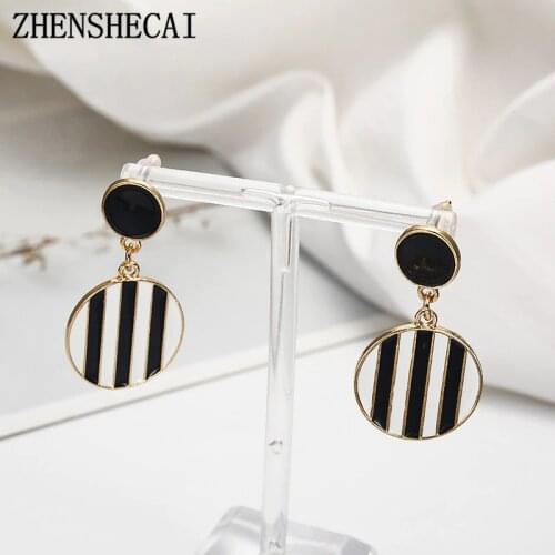 2018 New Fashion Classic black white Stripes Earring simple Round Statement Drop Earrings For Women ear Jewelry Brincos