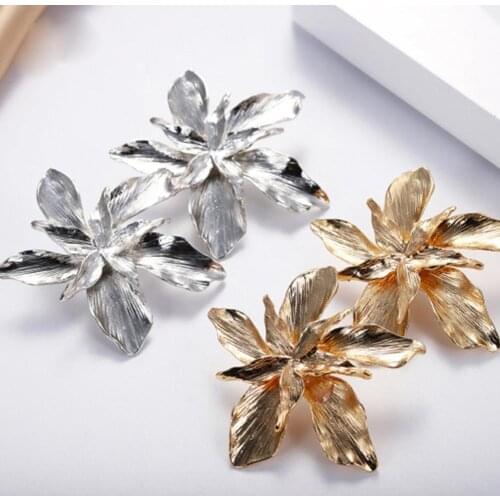 Earrings Ethnic Vintage Bohemian Silver Gold Large Flower Drop Dangle Earring for Women Trendy Metal Floral Party Jewelry Gift