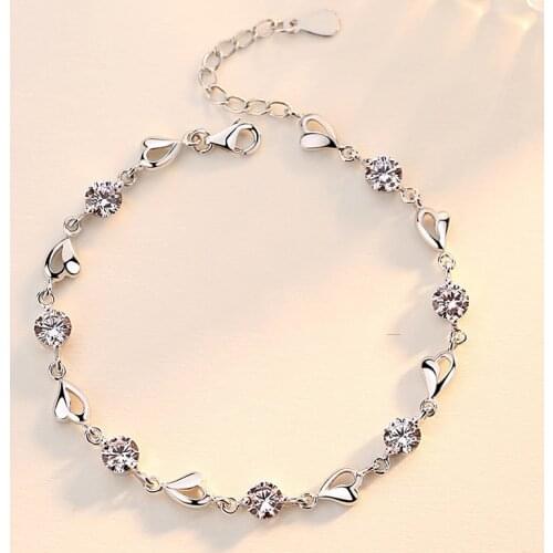 One Silver Plated Art Series Blue Crystal Heart Bracelet Womens Inlaid Zircon Heart Bracelet Simple and Fashionable