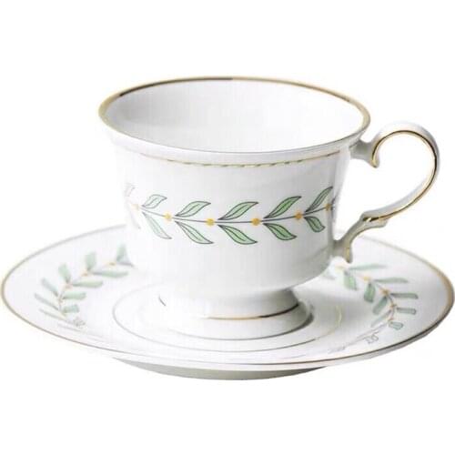 Vintage Pottery Coffee Cup Set Porcelain Office Creative White Tea Cup with Handle Saucer Bone China Kubek Na Kawe Cups AB50BZ