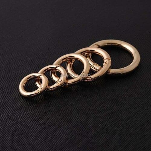 5pcs/lot gold color 17/20/25/28/30mm O Ring buckle for leather craft bag accessories Spring Clip Buckles Hook key chain