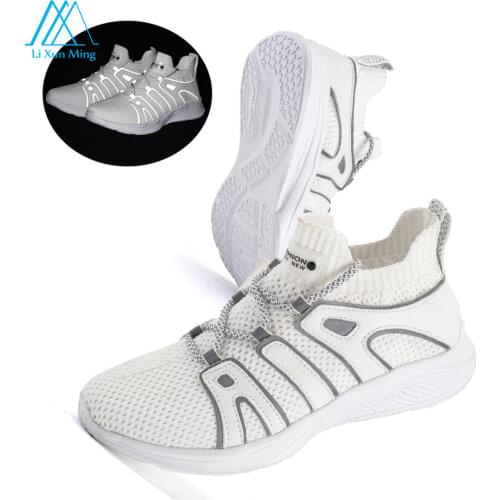 Li Xun Ming Running Shoes