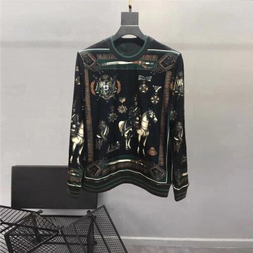 Autumn Winter High Quality Mens casual retro ptint velvet sweatshirts Hot Fashion comfort O-neck hoodies Top C817