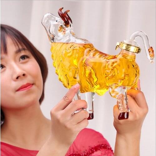 Novelty animal cow shaped style home bar Whiskey Decanter for Liquor Scotch Bourbon 33.81 oz