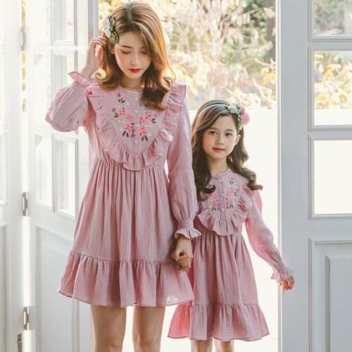 New Arrival Mother and Daughter Dress Casual Flowers Ruffled Long Sleeves Mother Daughter Dresses Family Matching Clothes 2020