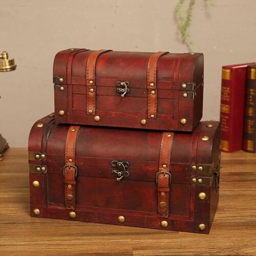 European Retro Vintage Storage Box Wooden Red Leather Vintage Treasure Chest Dust-proof Storage Box Photography Shooting Props