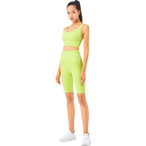 Yoga Leggings Sports 5-point Short Womens Summer High Waist Squat Proof Naked-feel GYM Joggers Large Size NO Front Seam Bermuda