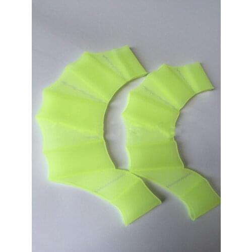 1 Pair Children Adult Silicone Hand Paddle Flippers Swimming Webbed Gloves Dive Webbed Gloves for Women Men Kids Swimming Tool