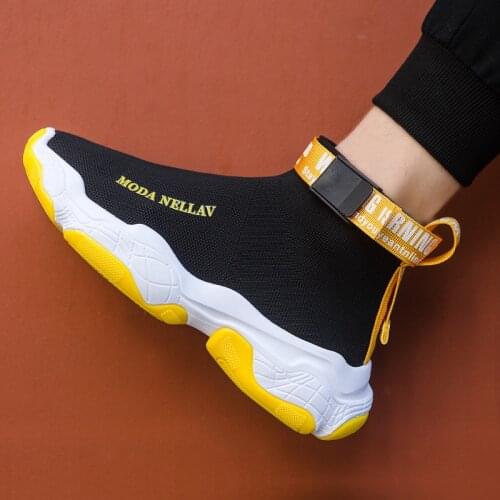 Retro High Sock Shoes Men Casual Lightweight Breathable High Top Sock Sneakers Comfortable Gym Running Shoes Zapatillas Hombre