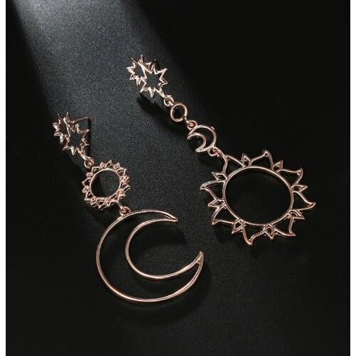 Korean Version Of The 2021 Fashion New Earrings Simple Star Sun Moon Hollow Earrings Asymmetric Exaggeration Earrings Ladies