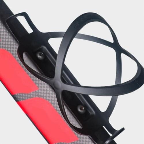 15x7.4x6.3cm Sturdy Integrally Carbon Fiber Stable Bottle Cage Formed Bike Bottle Holder Ultra Light Equipment for Road Bikes