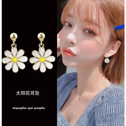 South Korea New Style Small and Fresh Daisy Flower Ear nail Sunflower Earring For Women Temperament Girl Jewelry Wholesale