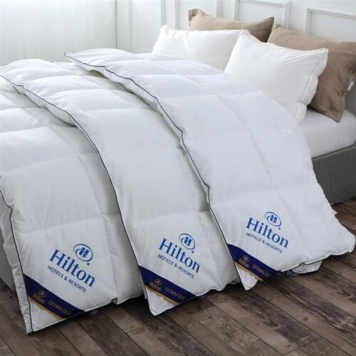 Hilton Hotel Down Quilt with Double Dummy Fabric Spring, Autumn and Winter Gift Quilt with Warm and Comfortable Winter