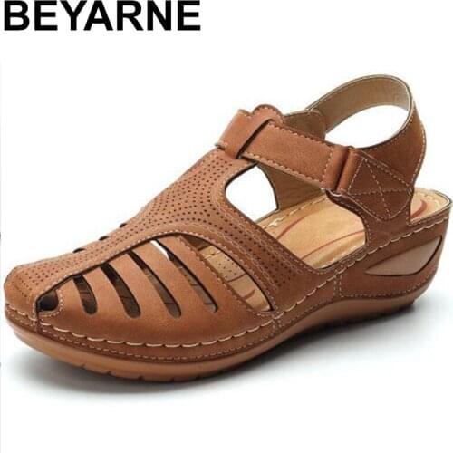 BEYARNESummer Retro flat sandals women comfortable ladies hollow ankle round toe shoes soft sole women shoesL018