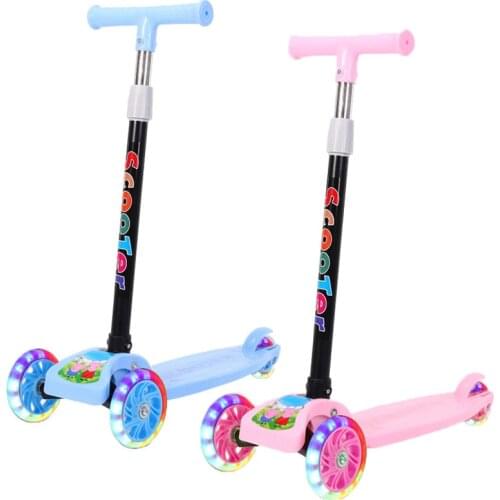 Childrens Scooter 2-8 Years Old Single Board Three-wheeled Flashing Folding Rocking Walker Height Adjustable XS