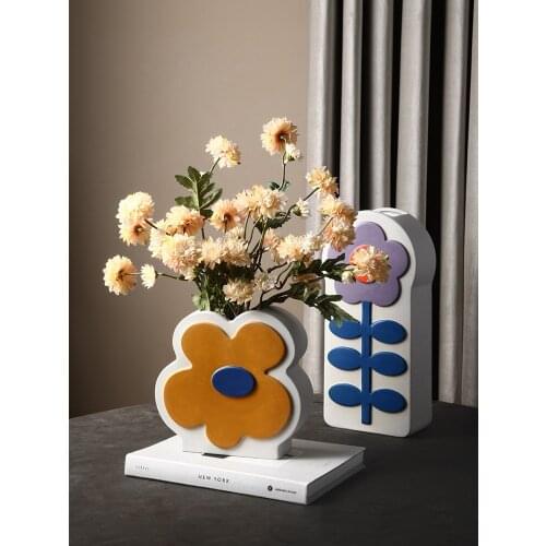 Europe Creative Ceramic Vase Flower Crafts Minimalist Flowerpot Aesthetic Cute Room Wedding Living Home Decoration Accessories