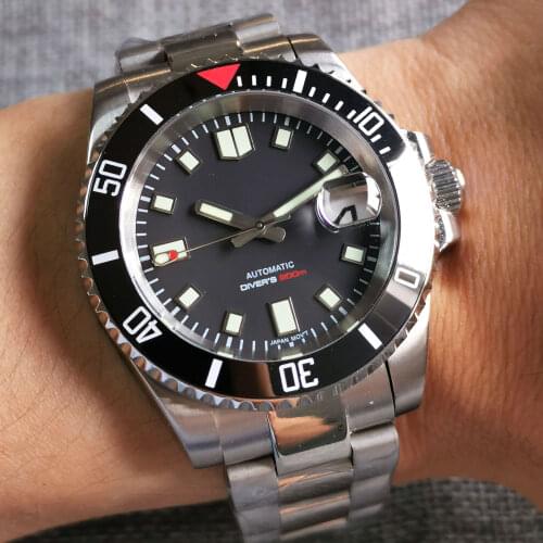 40mm Steel Mechanical Men Watch 24 Jewels NH35A Movement Luminous Dial Middle Polished Strap Sapphire Glass