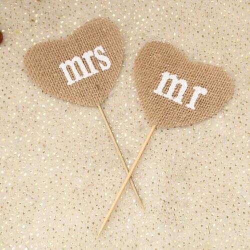 New 2pcs/lot Jute Heart Shaped Flags Rustic Wedding "Mr. Mrs" Signs Wedding Engagement Party Table Decorating Supplies Ornament