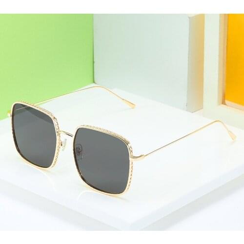 Square big frame womens fashion cross border supply trend of street photography in Europe and America