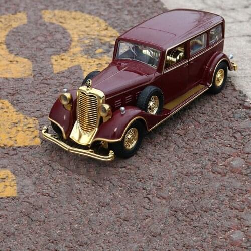 Diecast 1/32 Scale Classic Car Alloy Vehicle Model Pull Back Toys Static Collection Souvenir Ornaments Decoration Display Gifts