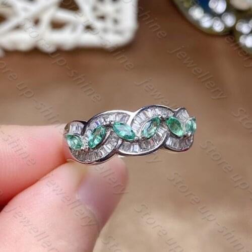 Natural emerald ring 925 silver ladies ring luxurious atmosphere dignified and elegant