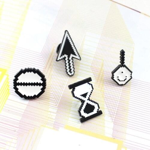 Japan And Korea Directional Mark Badge Enamel Pin Female Brooch Arrow Identification Mosaic Border Bag Accessories Brooches