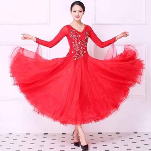 Red Ballroom Competition Dance Dresses New Arrival Long Sleeve Stage Dance Costume Womens Standard Ballroom Dancing Dress