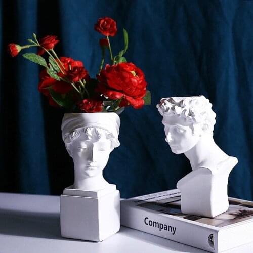 Retro David Sculpture Head Makeup Tube Makeup Brush Storage Cute Desktop Decoration Student Pen Holder Home