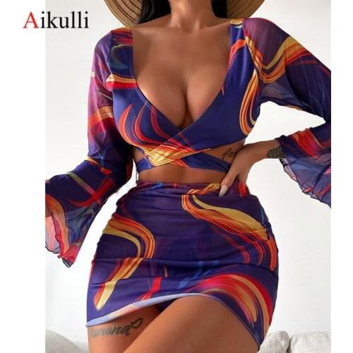 AIKULLI Women's Travel Shorts