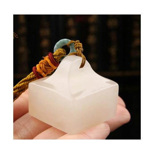 Free shipping Calligraphy seal custom Kunlun frozen jade stone material free hand carved 3x3x3cm