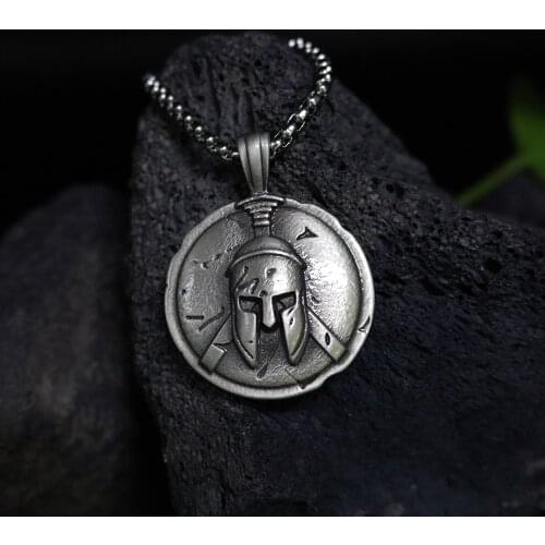Spartan warrior helmet shield pendant necklace ins style mens fashion retro hip hop chain necklace hot sale punk style jewelry