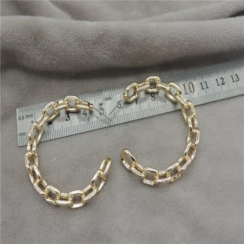 Manufacturers direct sales fashion fashion womens net red European and American fashion alloy chain button Earring H34