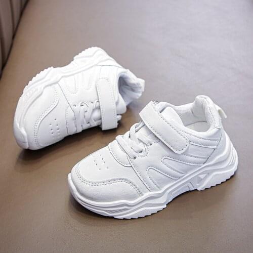Children white sports shoes boys soft sole white shoes girls leather breathable elementary school travel casual shoes