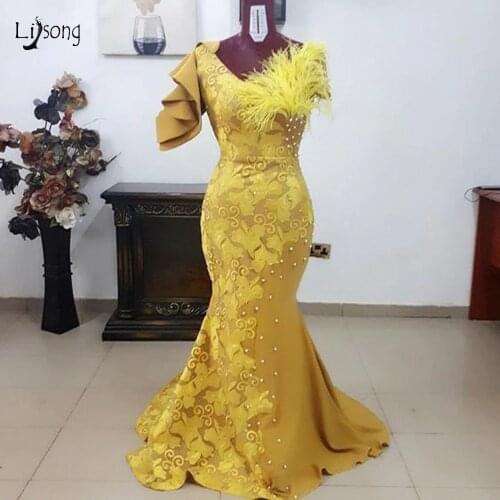 African Mermaid Lace Prom Dresses 2019 Yellow Pearls Long Prom Gowns Fshion Aso Ebi Feather Formal Party Dress Plus Size Lace Up
